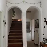 Le Rondini Bed and Breakfast 4*