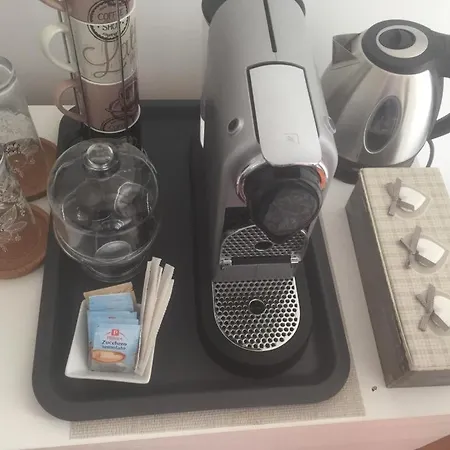 Le Rondini Bed & Breakfast Castronno