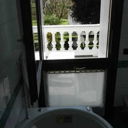 Le Rondini Bed & Breakfast 4*