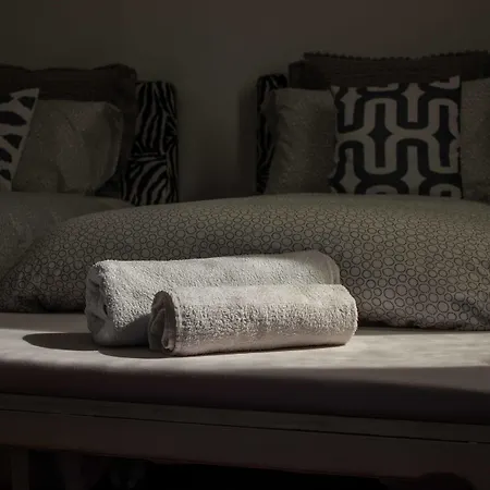 Le Rondini Bed & Breakfast Castronno