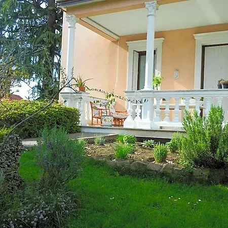Le Rondini Bed & Breakfast Castronno